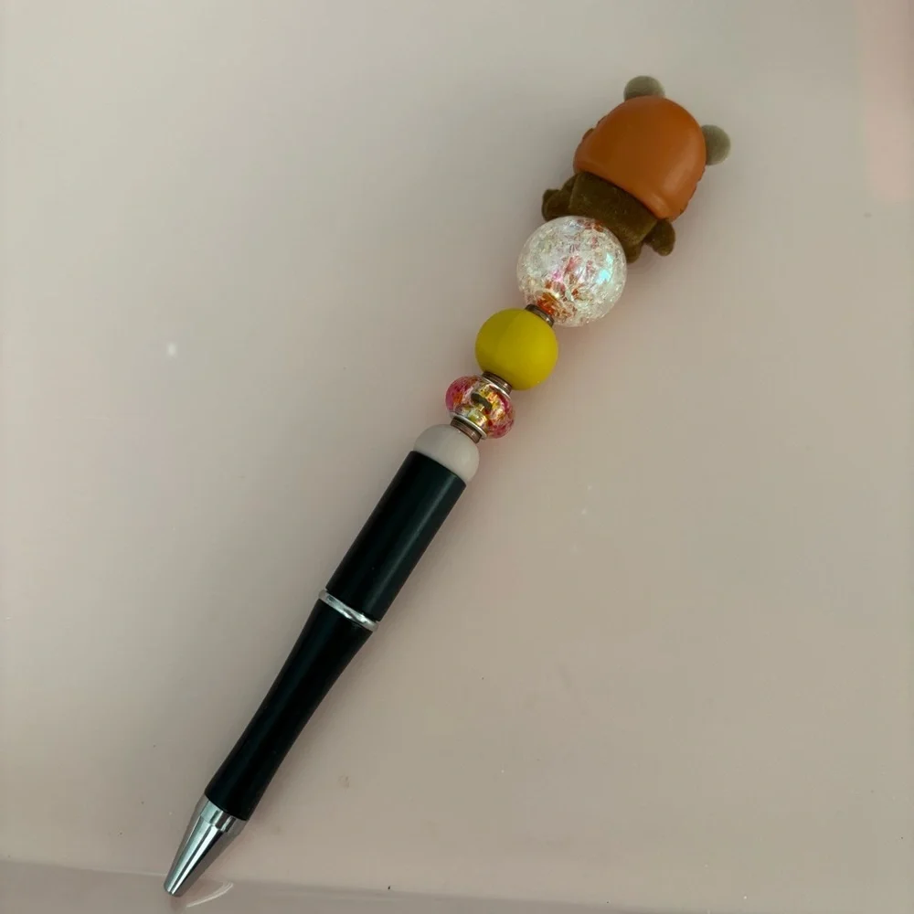 Disney Doorables: Star War: Ewok Wicket Flocked handmade beaded pen